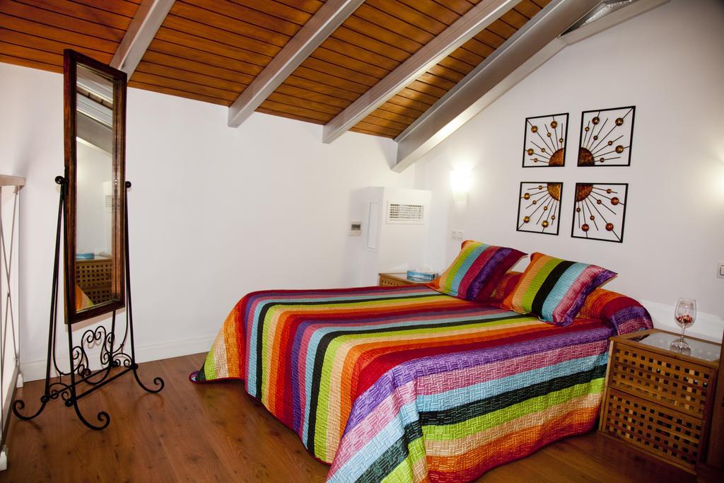 Apartamentos La Casa De La Alameda Медіна-Сідонія Номер фото